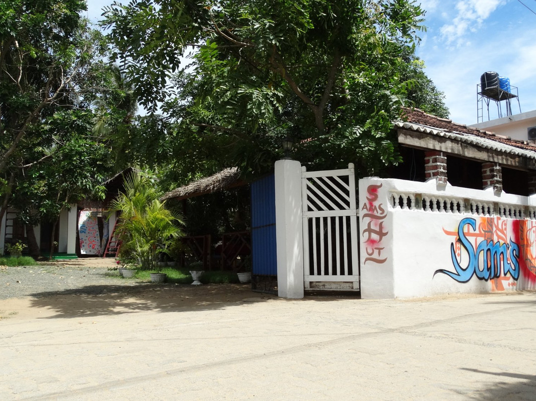 Sam's Hut Restaurant