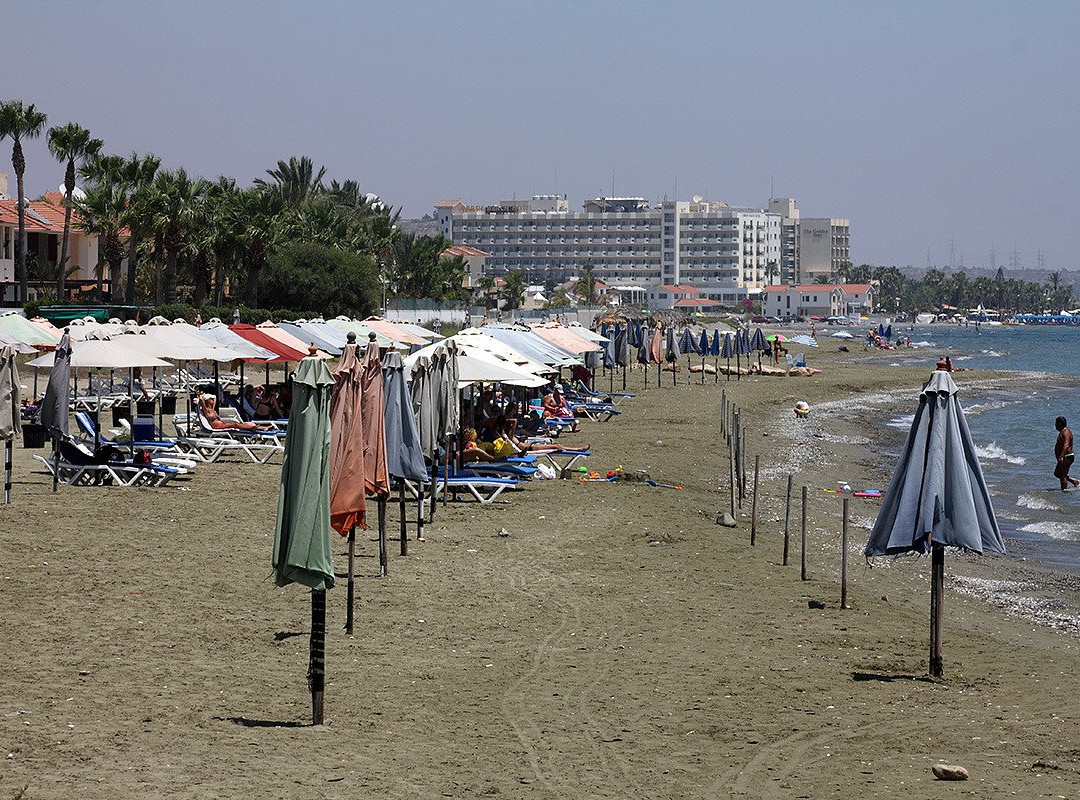 Yiannades Beach景点图片