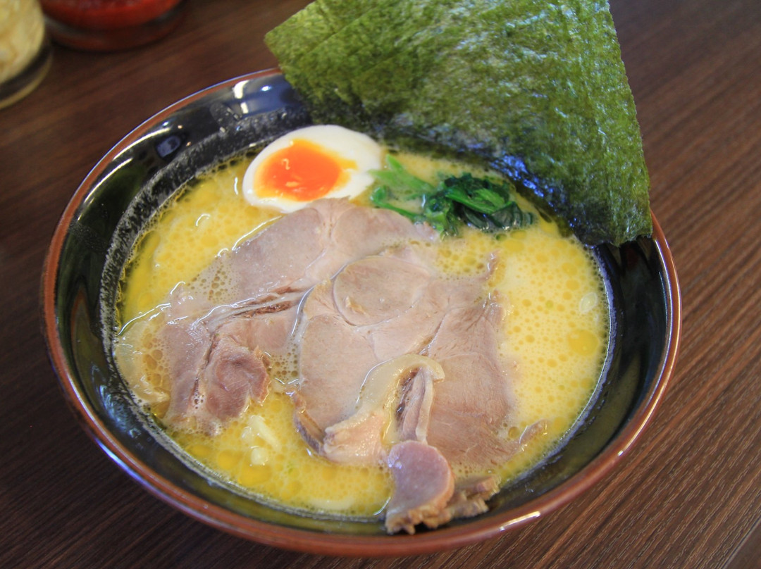 横浜家系ラーメン かまし家 半田本店