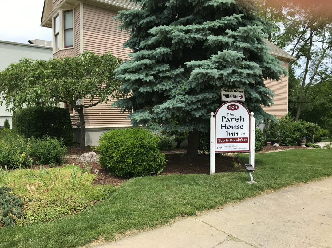 Parish House Inn主图