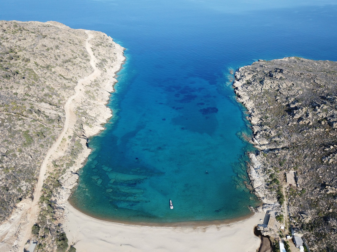 Mythical Cruises-帕罗奇亚必去景点