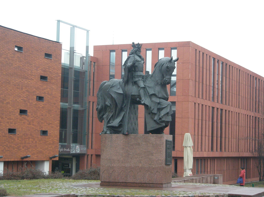 Pomnik króla Kazimierza Wielkiego景点图片