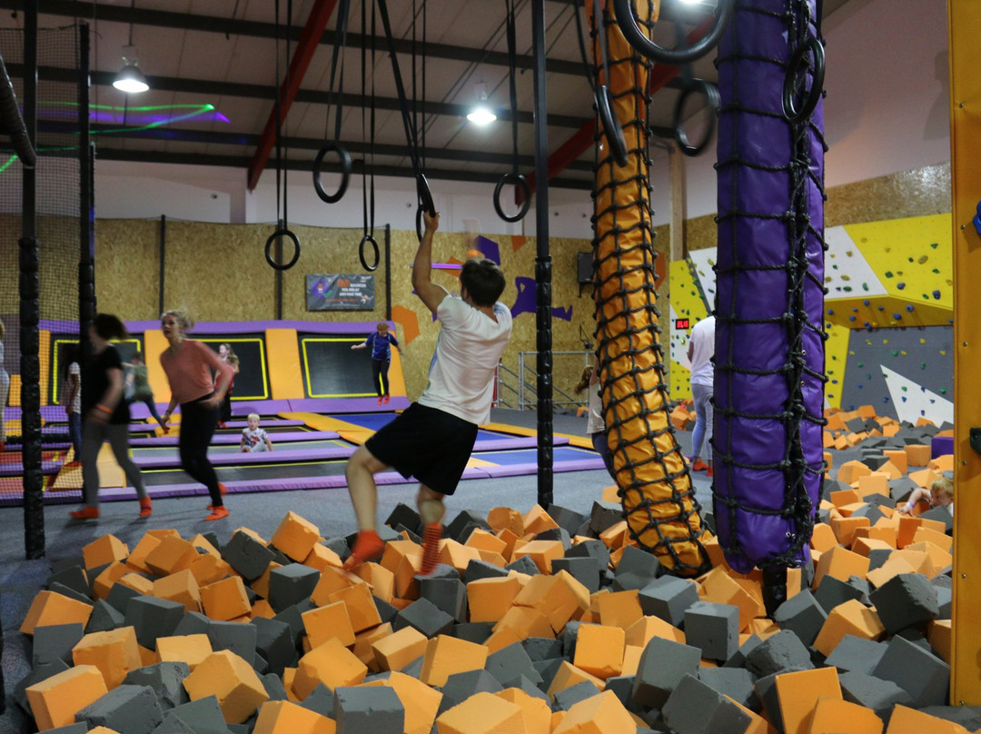i-Jump Trampoline Park景点图片