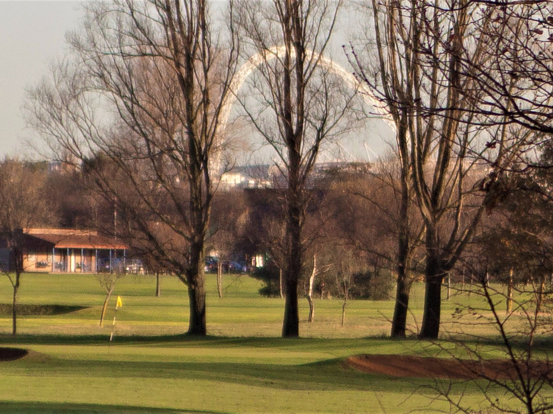Perivale Park Golf Course景点图片