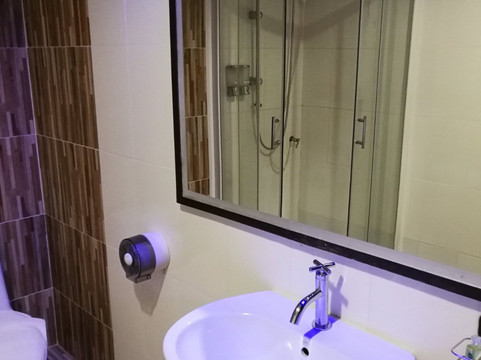 合艾清码头302号市场奈达客房主图