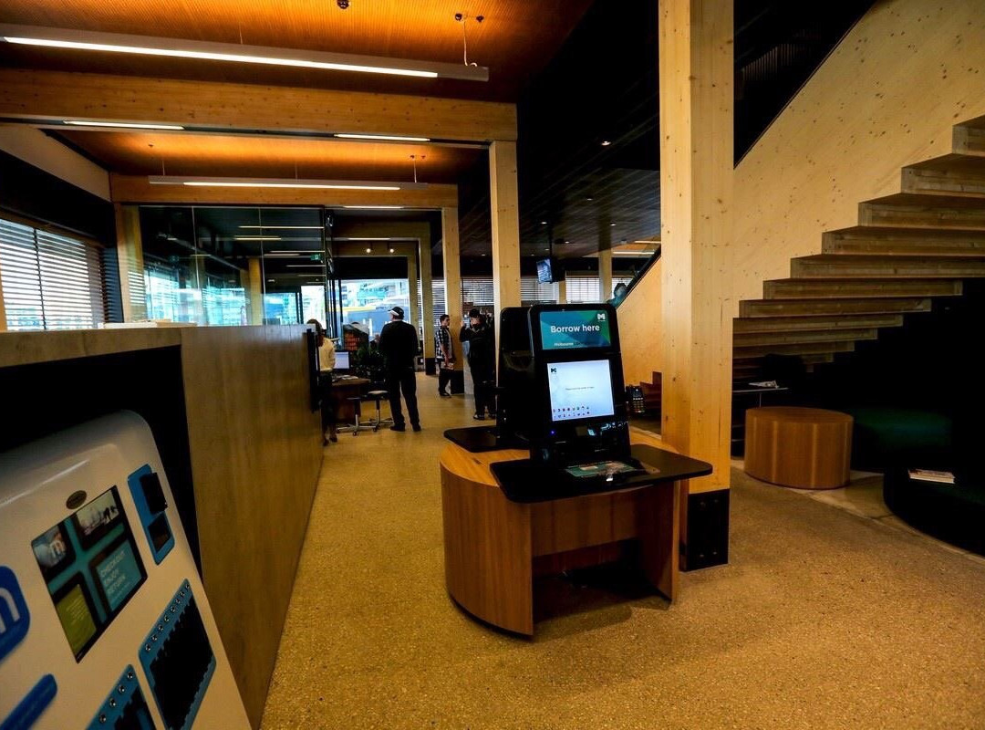 Library at the Dock景点图片