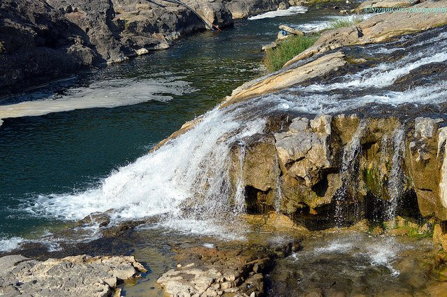 Zanzari Waterfalls景点图片