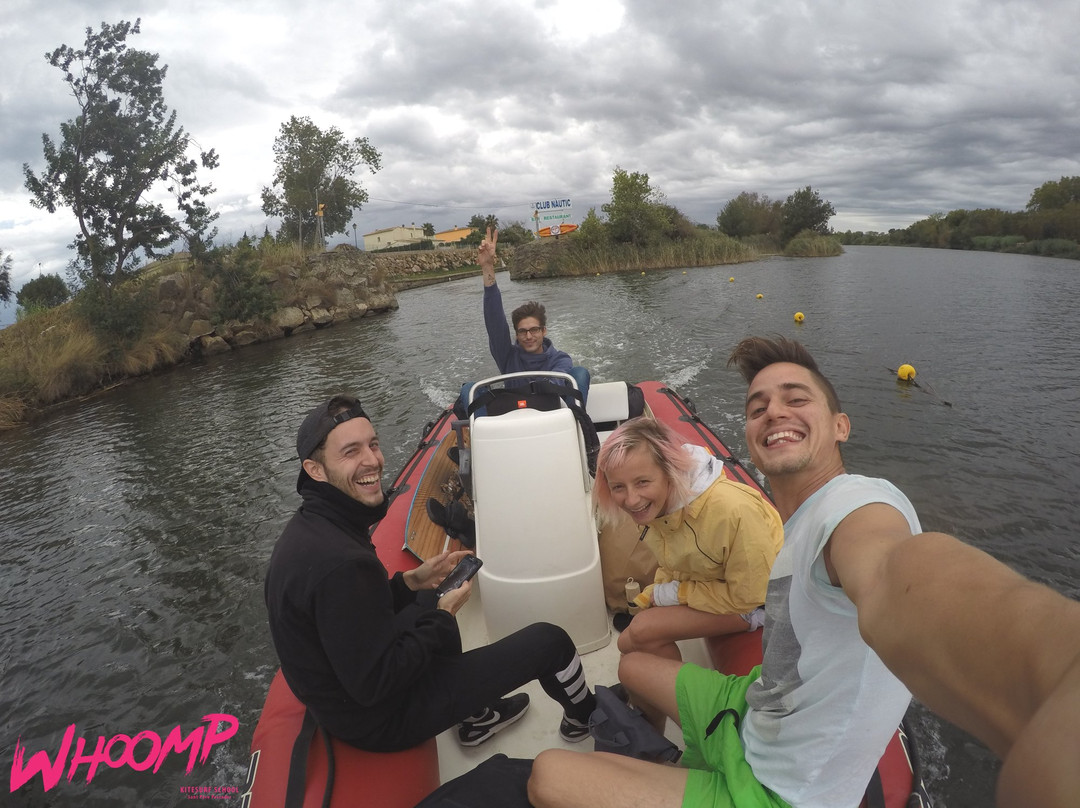 Whoomp Kitesurf School景点图片