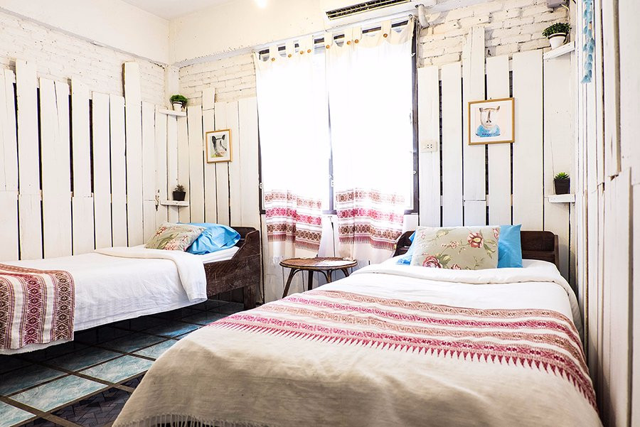 Ban Saeng Daw Phat'hna酒店住宿-斯里努尔洛奇酒店