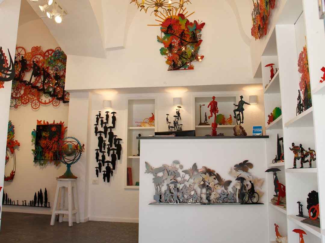 Uri Dushy - Artist's Gallery-雅法必去景点