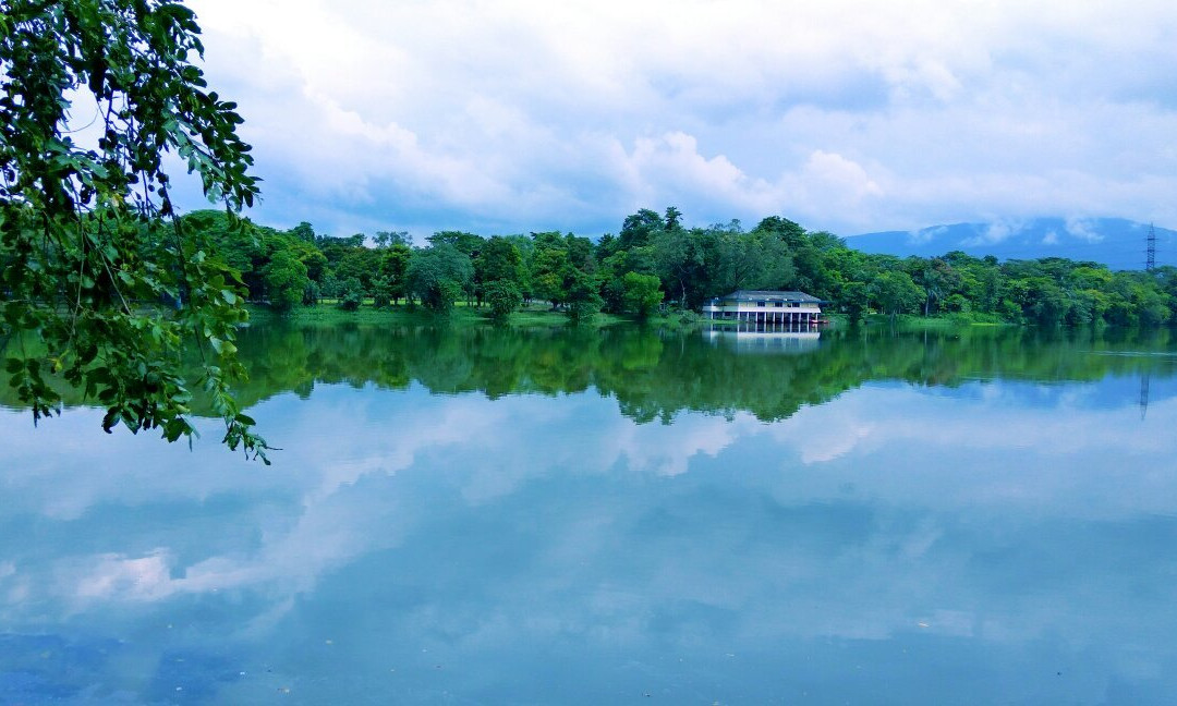 Jubilee Lake景点图片