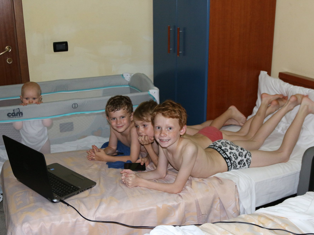 Motel Regal主图