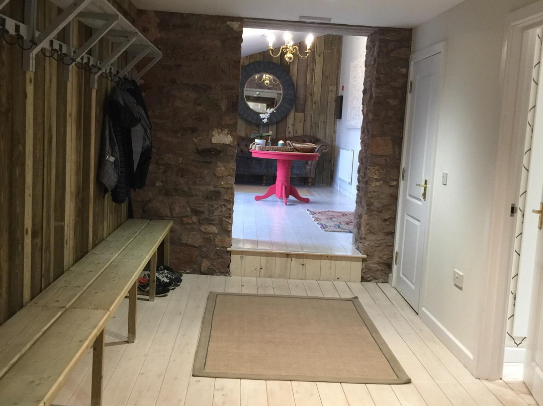 Stawley Wood Farm主图