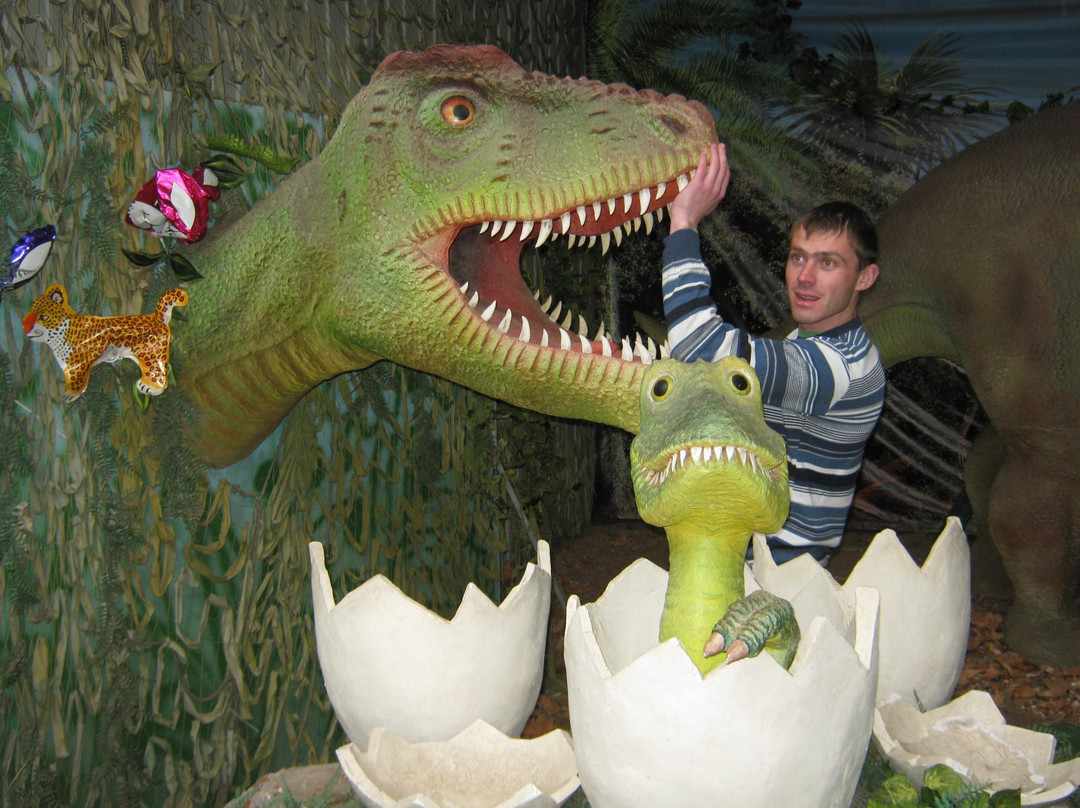 Exposition of Dinosaurs-阿卢什塔必去景点