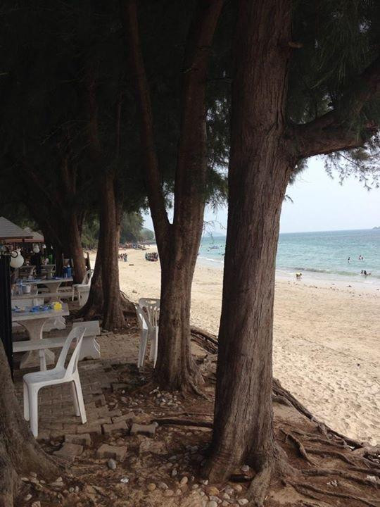 Nang Ram Beach景点图片