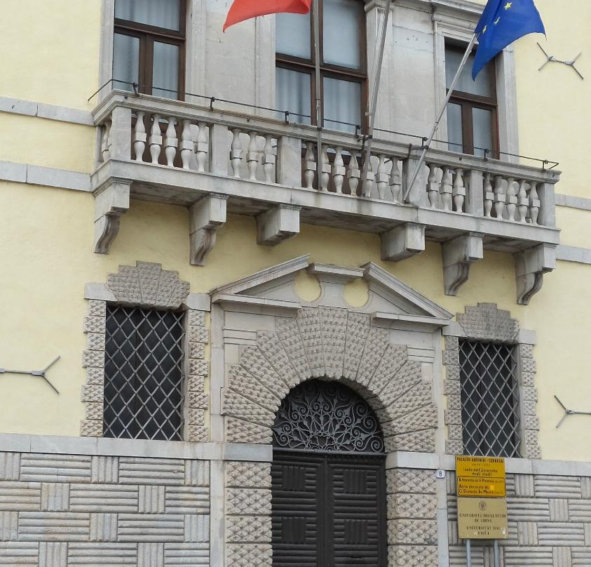 Palazzo Antonini Cernazai-乌迪内必去景点