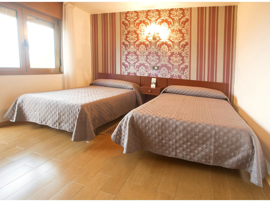 Navia酒店住宿-Hotel El Pinar