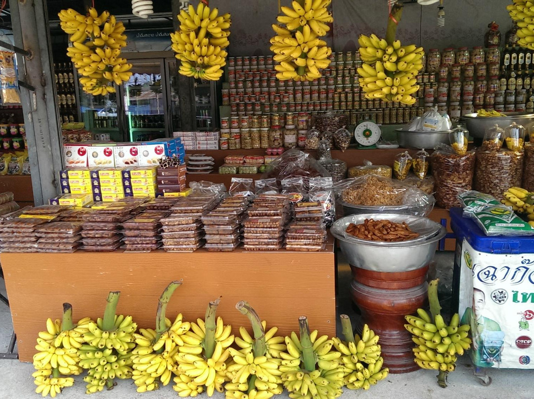 Banana Market (Kluai Khai Market)-甘烹碧必去景点