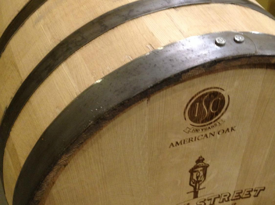 Quincy Street Distillery-Riverside必去景点