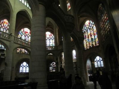 圣耶戋纳迪蒙教堂-巴黎必去景点