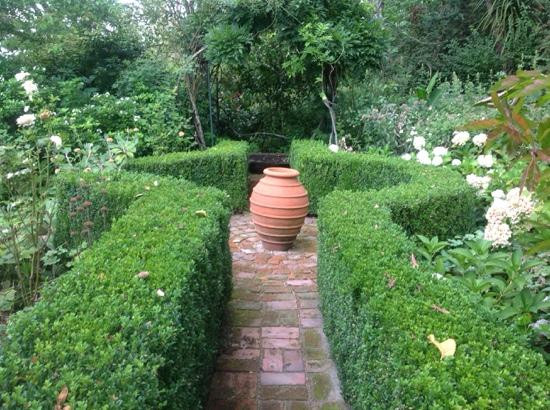 Flaxmere Garden景点图片