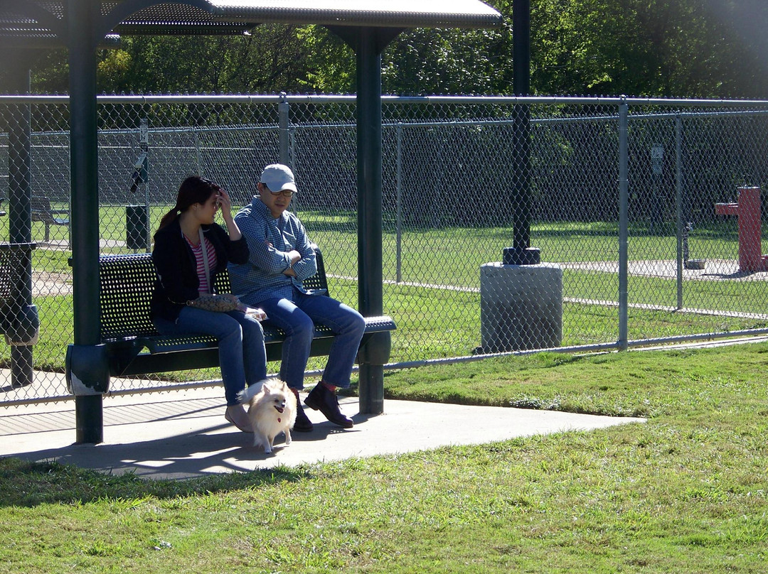 Tails and Trails Dog Park-阿灵顿必去景点