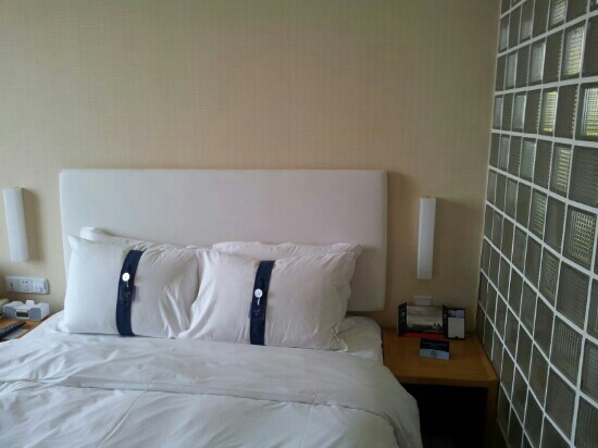 常熟黑钻国际养生城堡酒店-客卧