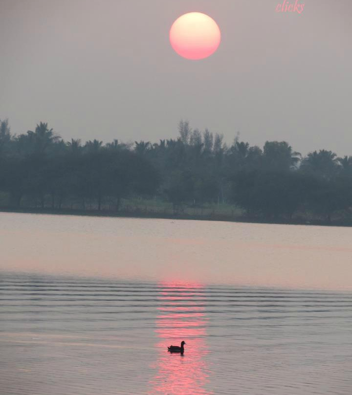 Unakal Lake景点图片
