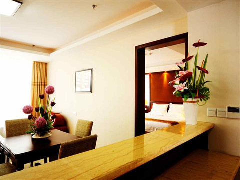 龙庭大酒店主图