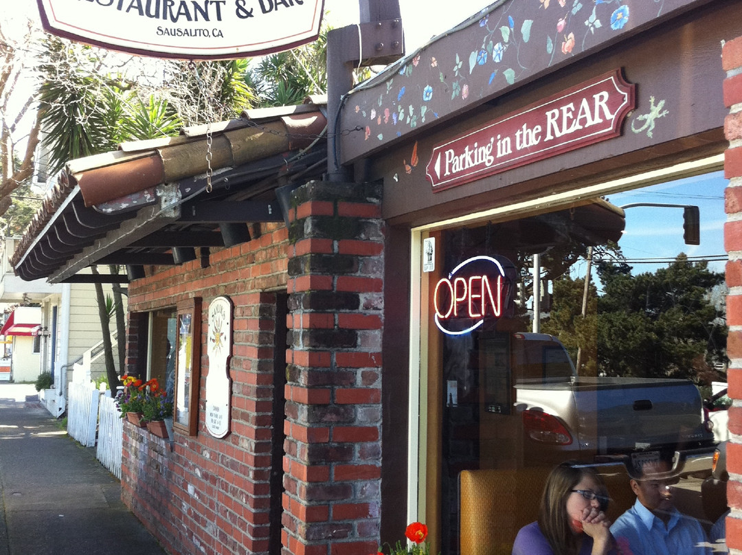 Saylor's Restaurant & Bar