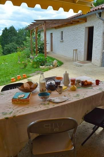 Au Bord du Monde主图