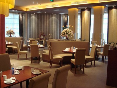 丽顿华居酒店(武汉汉口江滩解放公园路店)主图