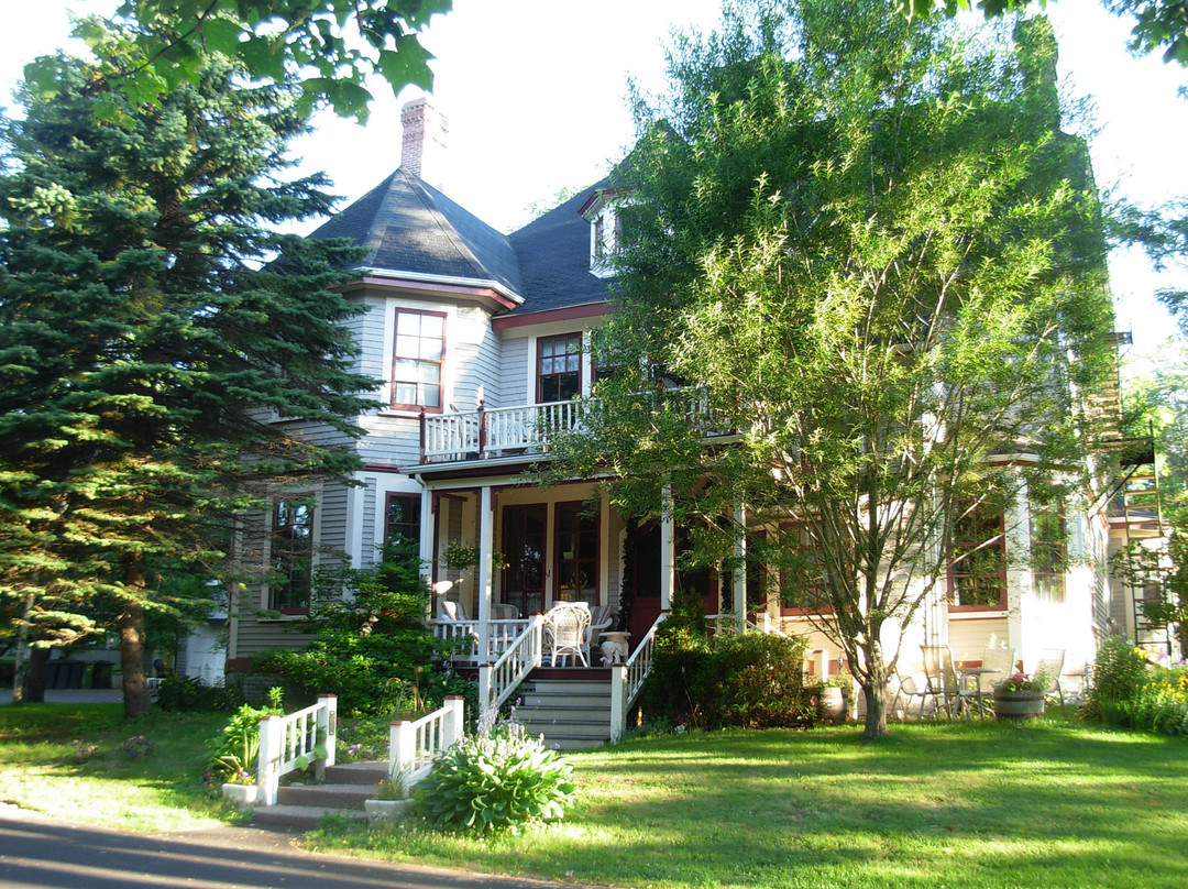 Canoe Cove酒店住宿-Elmwood Heritage Inn