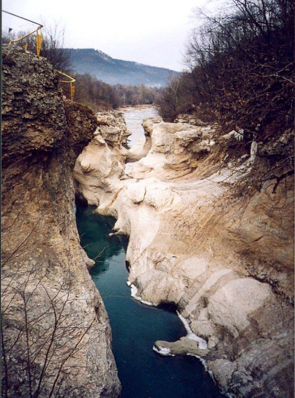 Hadjoh Gorge-Kamennomostsky必去景点