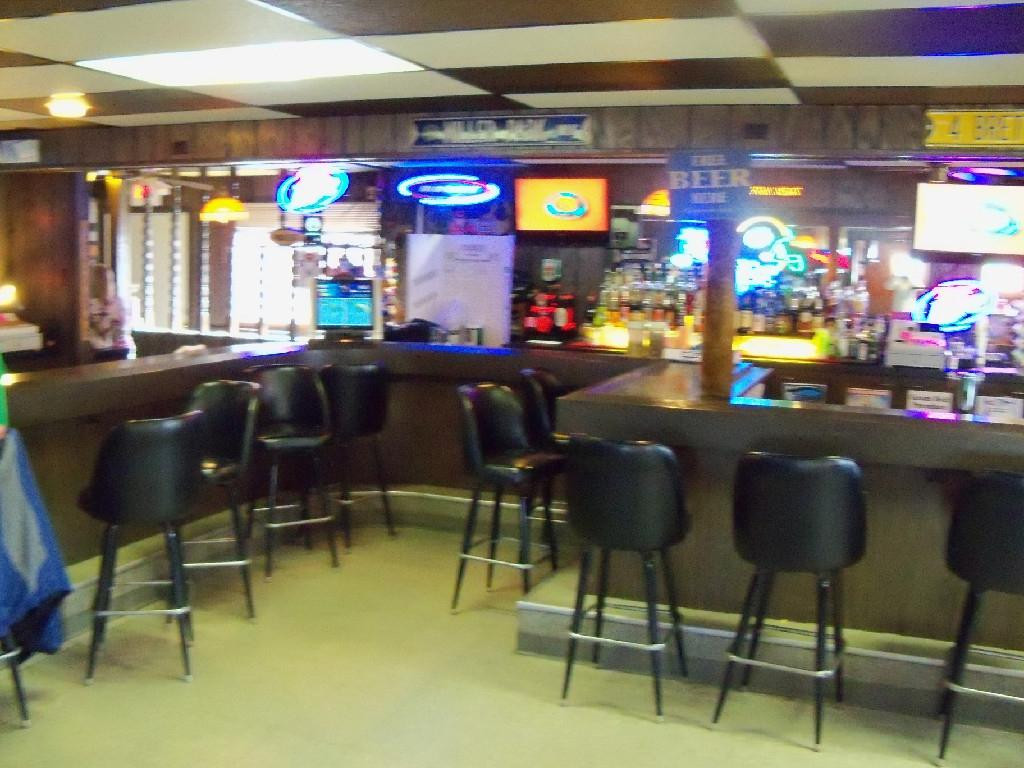 Deer Park餐馆和美食-Friendly Bar Incorporated