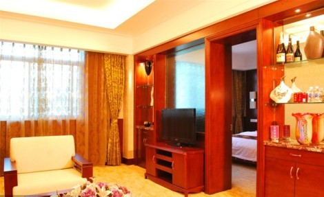 官宏大酒店（昆明火车站双桥夜市店）主图