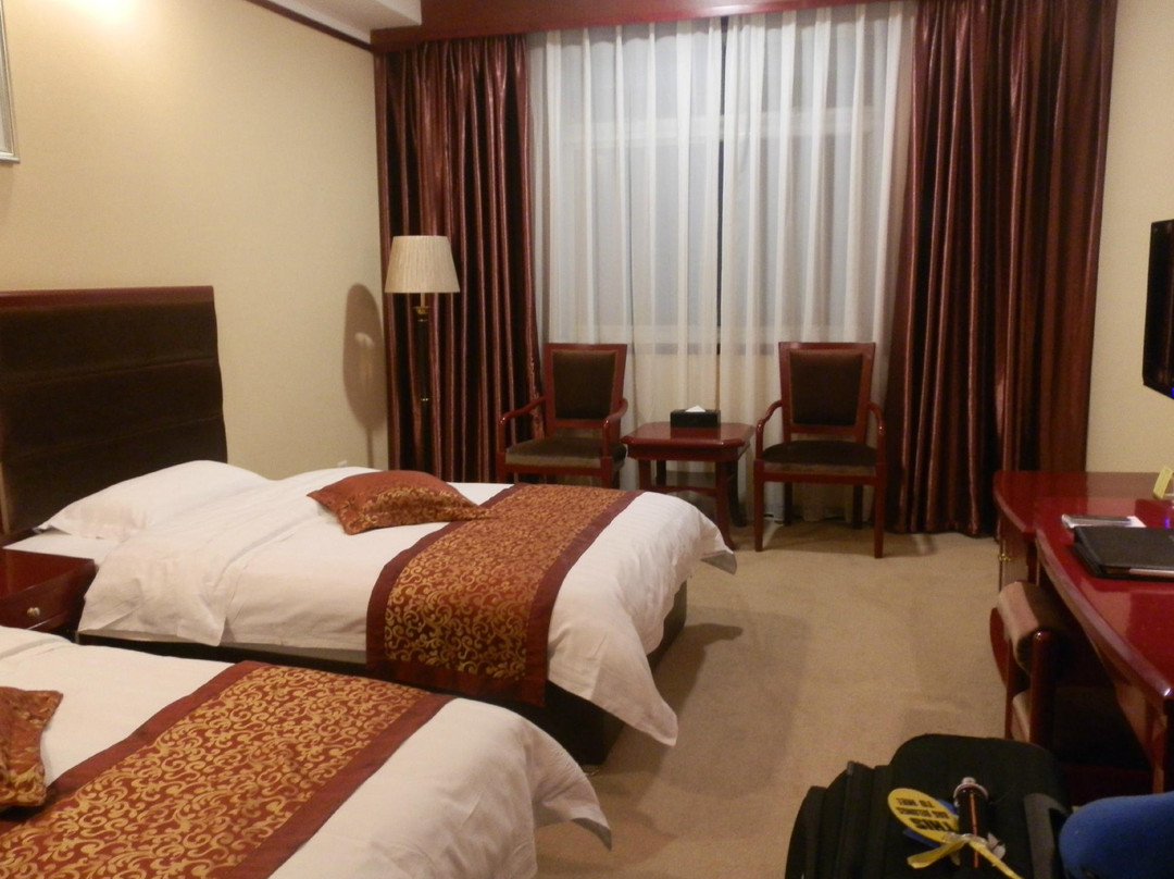 九寨沟千鹤国际大酒店主图