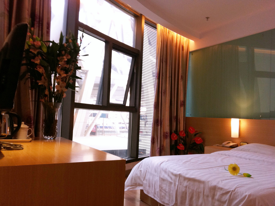 北京速8南站北广场店    主图