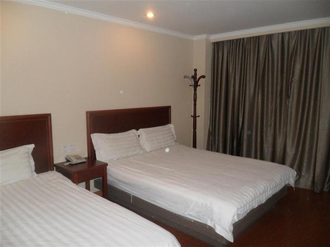 格林豪泰上海光大会展快捷酒店主图