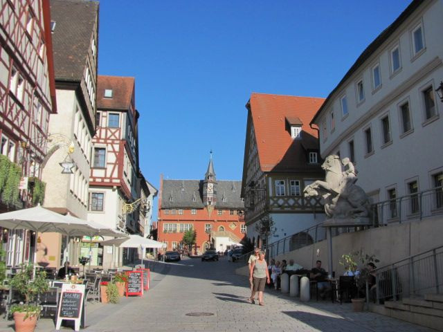 Hauptstrasse mit Fachwerkhauszeile景点图片