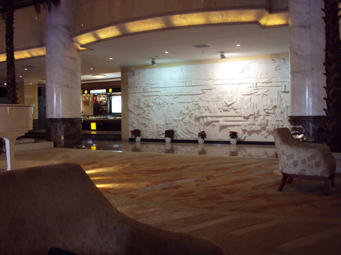 荷泰温泉酒店主图