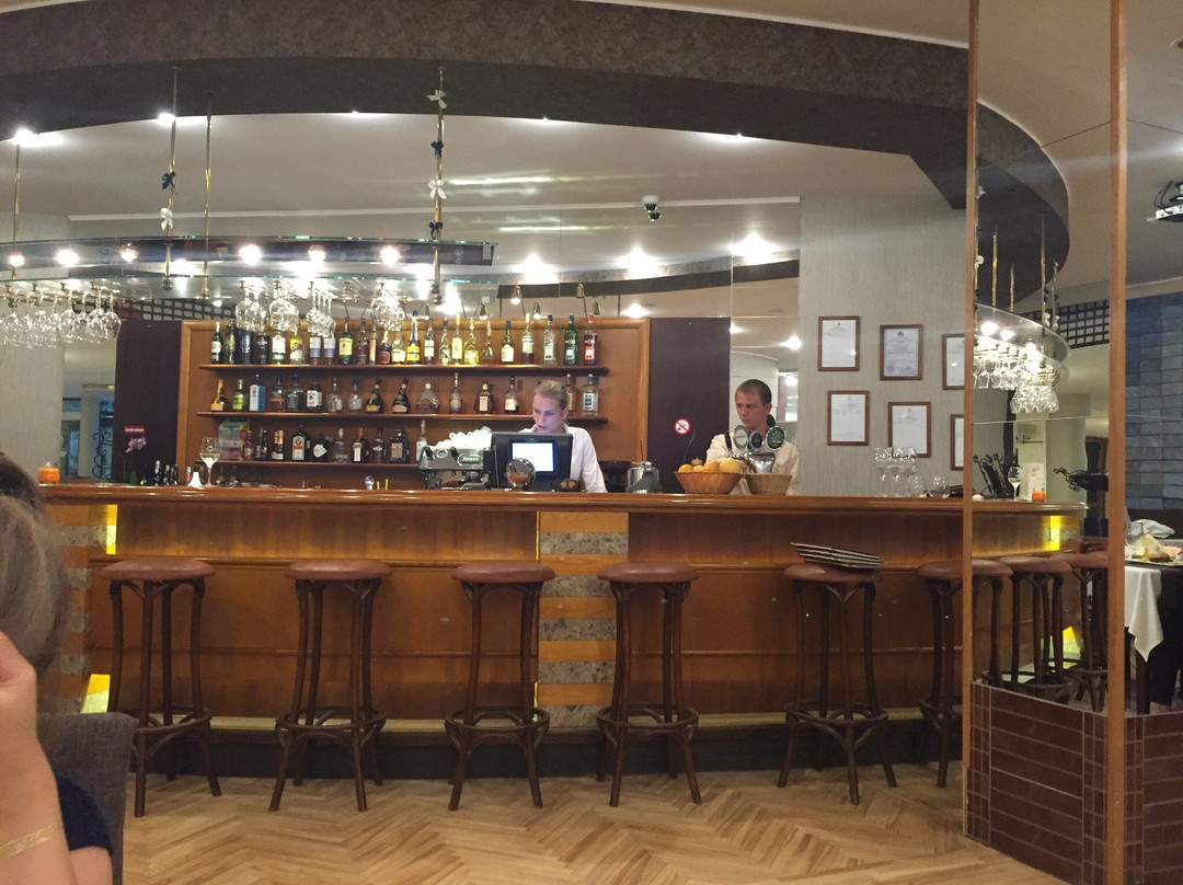 Spunciems餐馆和美食-Twins