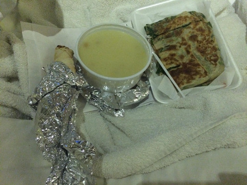 Al Muzahimiyah餐馆和美食-Toty byroty