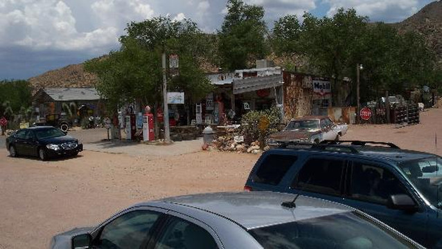 汉克百瑞综合商店-Hackberry必去景点