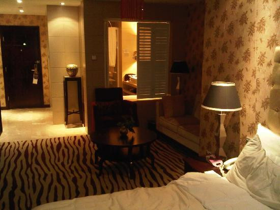 苏州相城活力岛地铁站亚朵X酒店主图