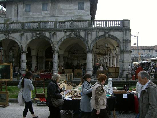 Mercatini dell' Antiquariato e Modernariato景点图片