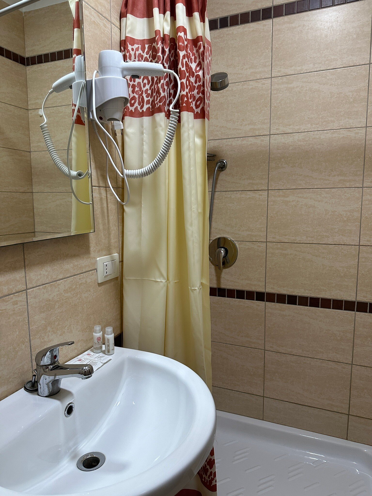 Eko Hotel Marub-官方