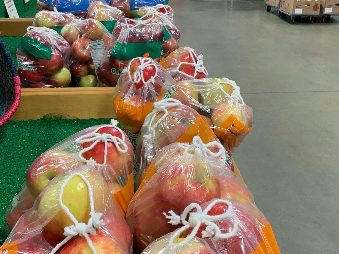 Oakwood Fruit Farm景点图片