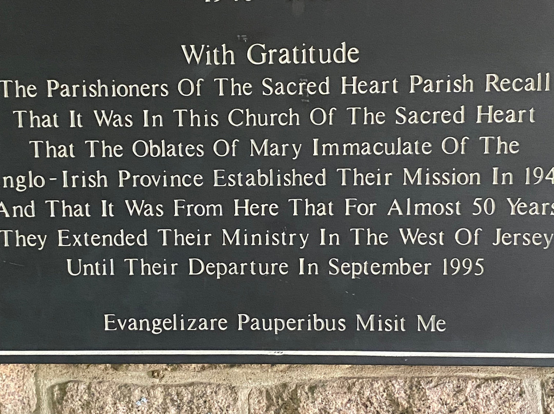 Sacred Heart Church-圣布雷拉德必去景点