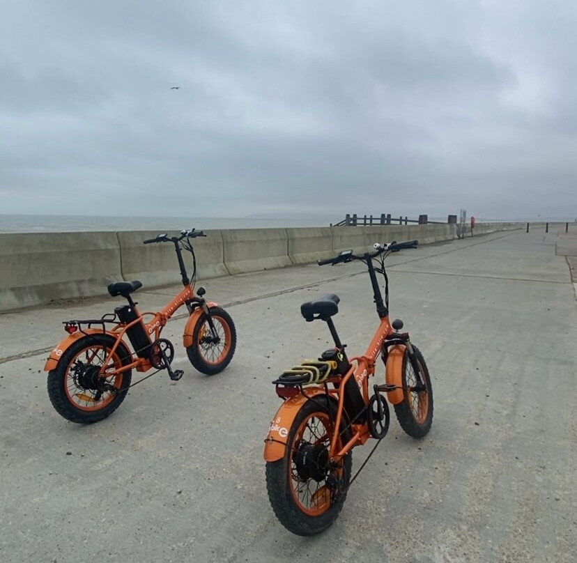 Ebike Hire景点图片